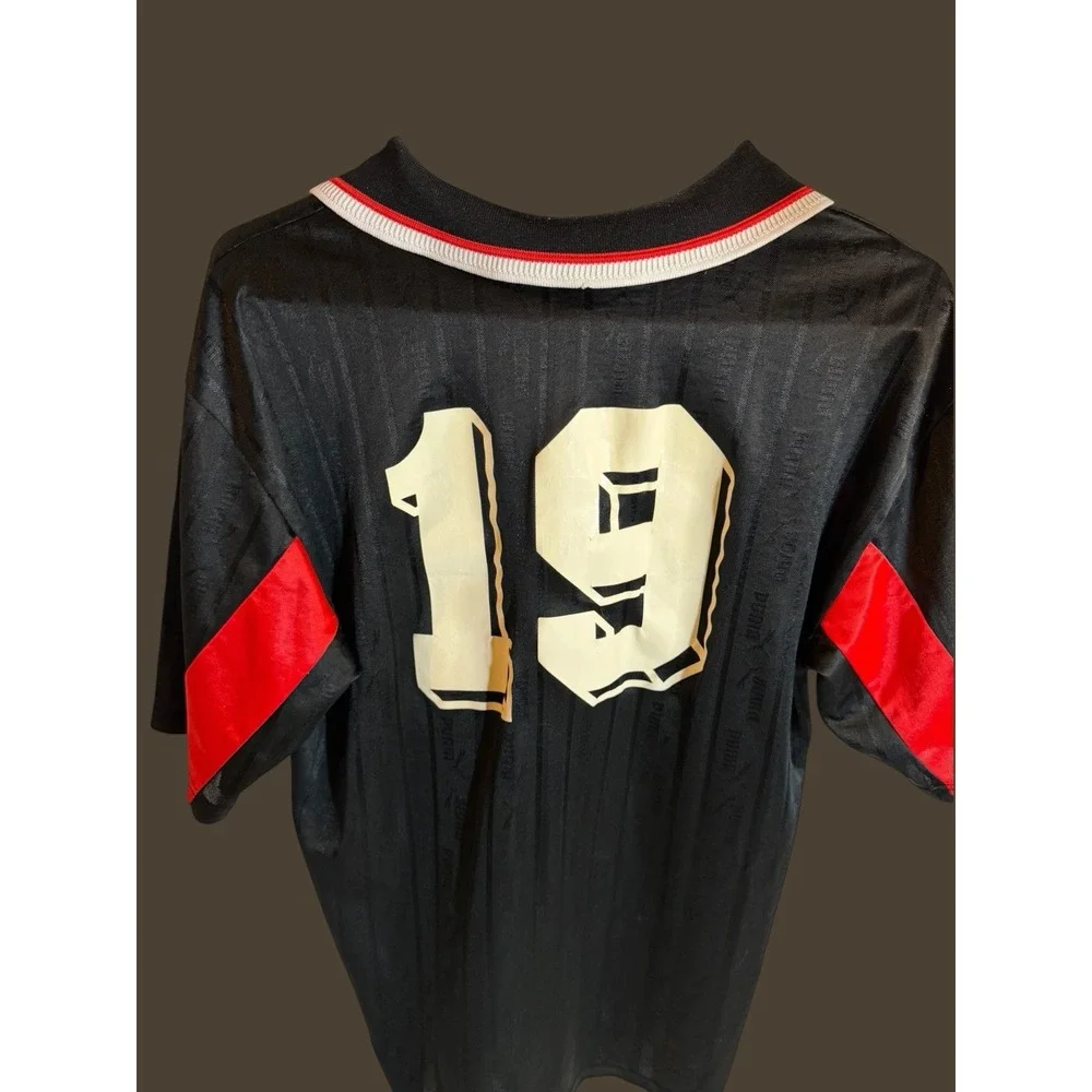 Vintage Puma Black And Red Puma Football/Soccer Jersey Men's Large